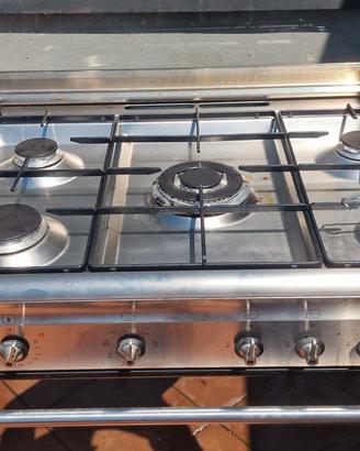 cucina Smeg da 90 cm . 