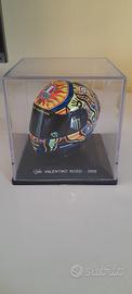 modellino casco Valentino Rossi anno 2009 