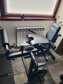 Attrezzo  palestra Leg curl   leg extension  