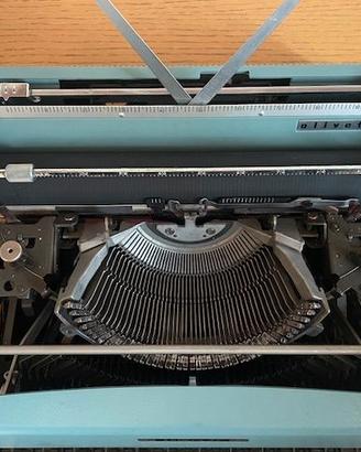 macchin da scrivere olivetti