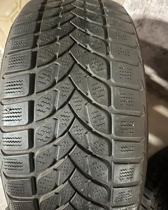 4 Gomme cerchi  copricerchi 205/55r16 91T Invern