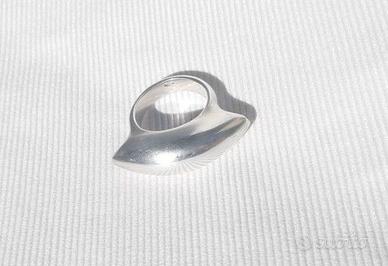 💍Anello argento dal design originale.  Pianegonda