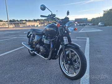 Triumph T100 km 7500