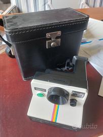 Polaroid 1000 con custodia