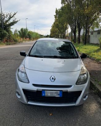 Auto clio