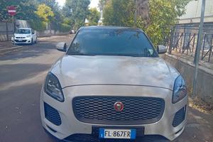 Jaguar E Pace perfetta.