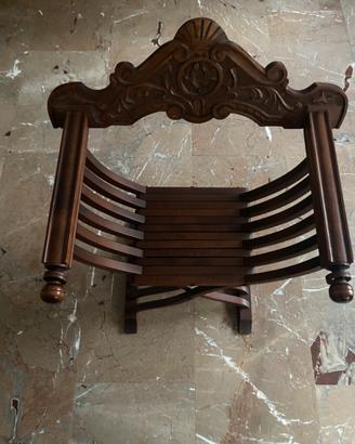 Sedia modello “Savonarola” originale