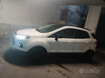 Ford ecosport  S 1.5tdci  titanium pack