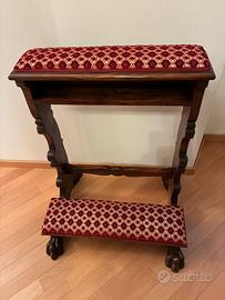 Inginocchiatoio vintage   in noce