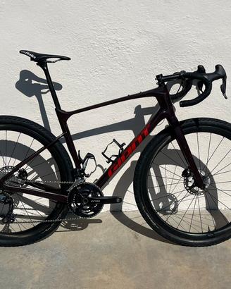 Giant Revolt Pro 0