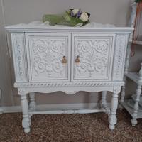 mobile rifatto in stile shabby 