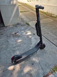 Monopattino Ninebot by Segway KickScooter ES4