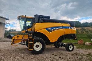 Mietitrebbia New Holland CX 5090