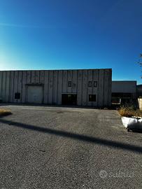 Capannone d/7 di 500 mq