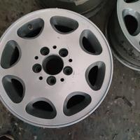  4 cerchi Mercedes R15 300 Eur 