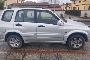suzuki grand vitara 