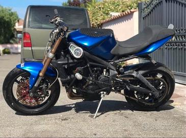 Triumph street triple stunt