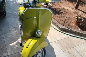 moto vespa 50