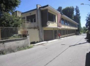 Immobile in asta di 2970 m² a Jerago con Orago