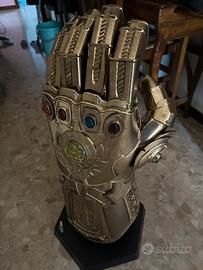 Guanto di tanos marvel