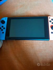Nintendo Switch Standard + Gioco in OMAGGIO