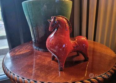 Statuette cavalli stilizzati in ceramica set 2 pz