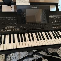 Tastiera musicale Yamaha Tyros 4