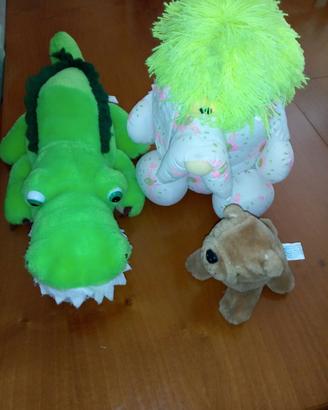 3 peluche che sono in foto