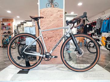 Megamo Jakar 20  2025