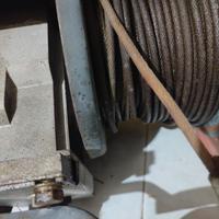 Paranco elettrico leuropea ( RITIRO IN ZONA)