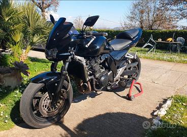 Kawasaki z750-2004