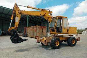 Escavatore fiat allis FE12 gommato con targa