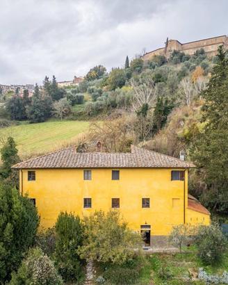 Rustico ben curato in posizione privilegiata