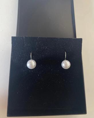 Orecchini con perla