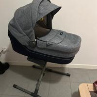 Navicella con stand up inglesina