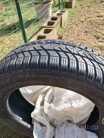 Gomma auto invernale