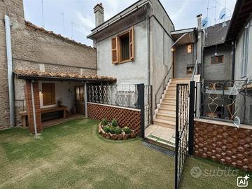 3 LOCALI A MAGLIANO SABINA