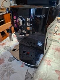 Macchina caffè DeLonghi MagnificaS