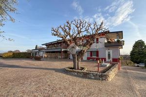 NEGOZIO A PONTI SUL MINCIO