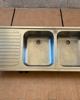 Lavello inox 2 vasche con sgocciolatoio