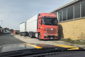 Autotreno Mercedes actros