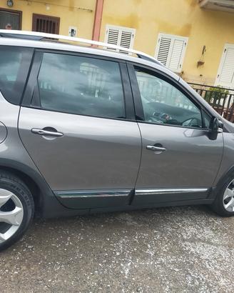 Renault Scenic Cross