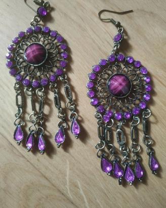 Orecchini pendenti viola stile orientale