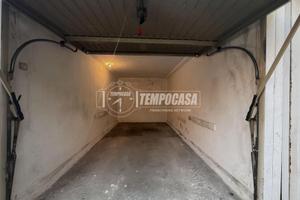 VENDITA BOX IN ZONA SAN DAMIANO