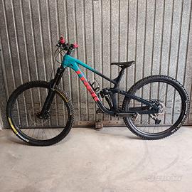 TREK SLASH 8 2021