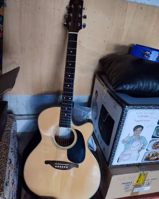 Chitarra Acustica