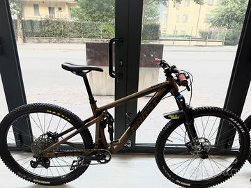Ghost Riot Trail Essential  in perfetto stato