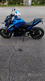 Moto Suzuki GSX s 1000
