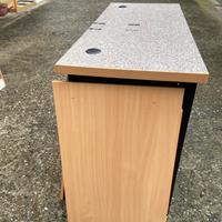 mobile in metallo rivestito