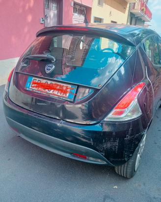 Lancia y eco chic